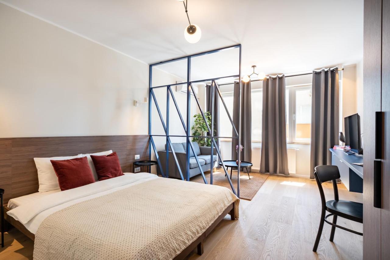 Elegant Studio In The Heart Of The Town Бухарест Экстерьер фото