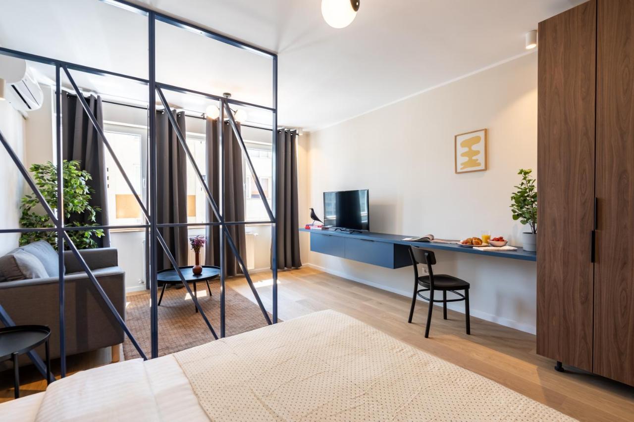 Elegant Studio In The Heart Of The Town Бухарест Экстерьер фото
