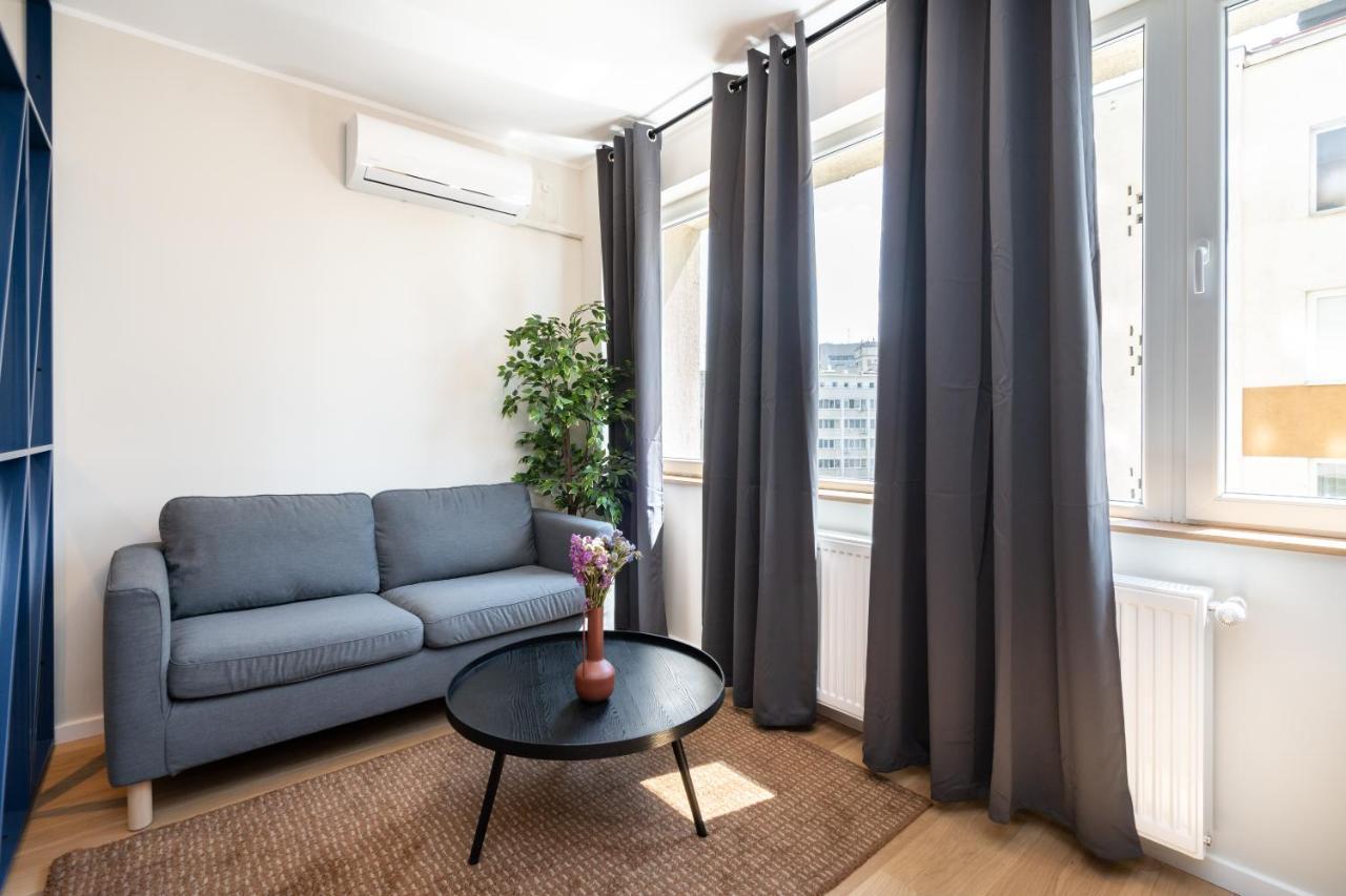 Elegant Studio In The Heart Of The Town Бухарест Экстерьер фото