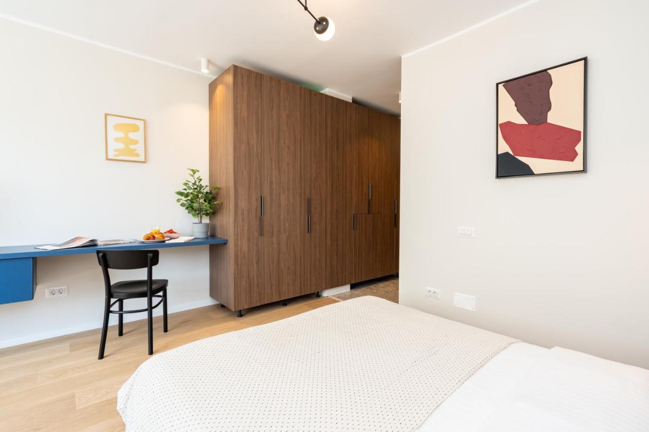 Elegant Studio In The Heart Of The Town Бухарест Экстерьер фото
