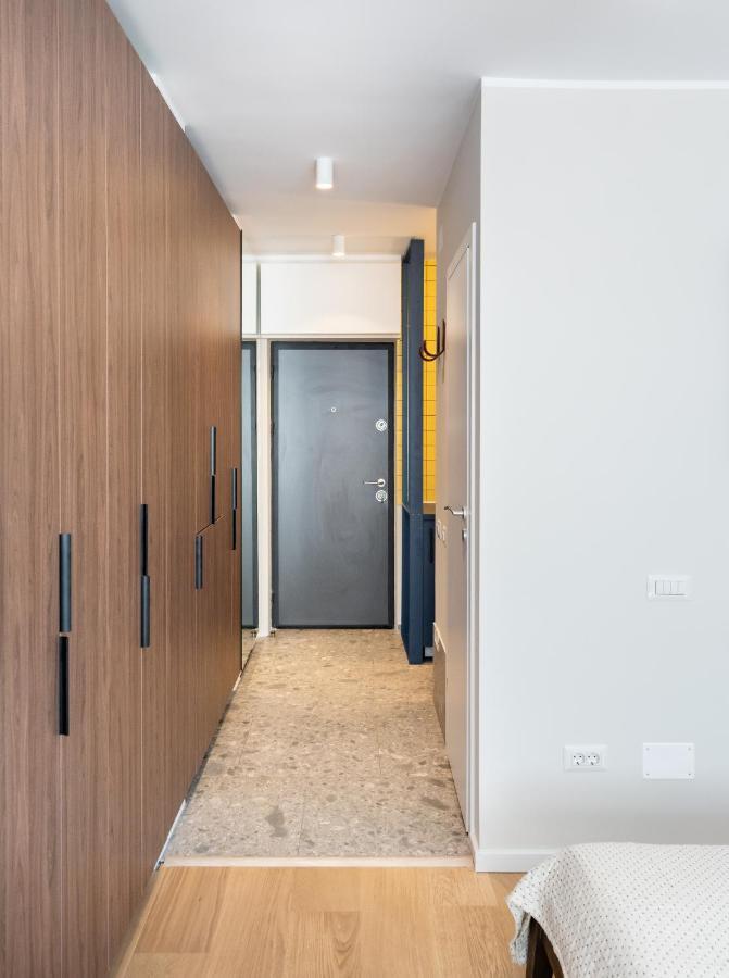 Elegant Studio In The Heart Of The Town Бухарест Экстерьер фото
